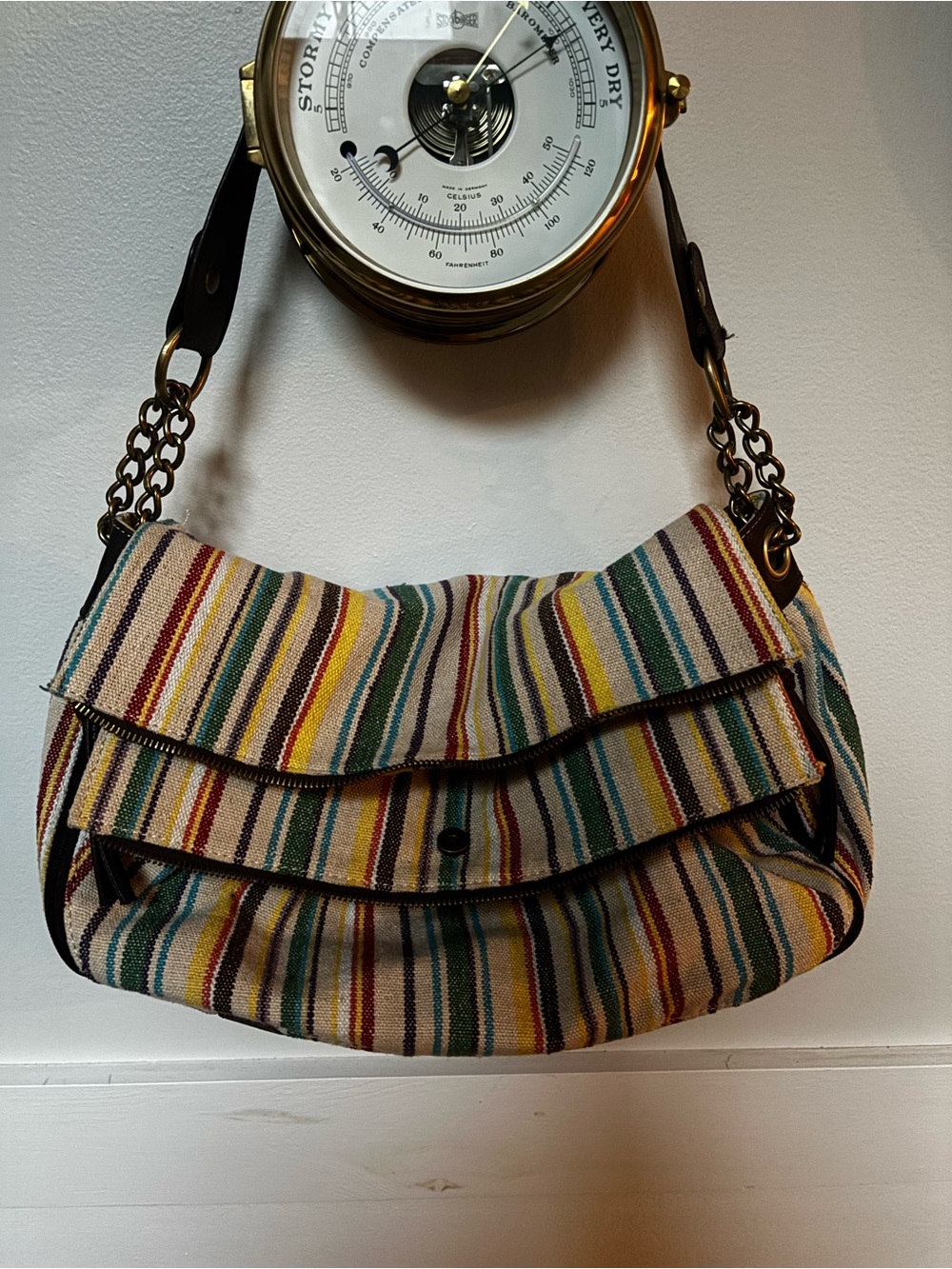 VTG Bueno multi-color striped shoulder bag